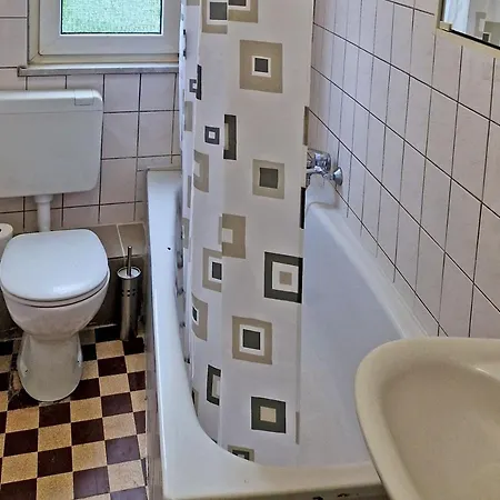 Work & In Apartmán Leverkusen