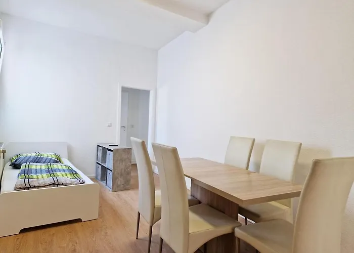 Work & In Appartamento Leverkusen